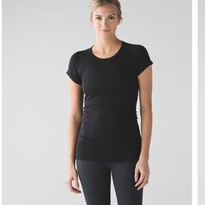 Lululemon Swiftly Tech Short Sleeve Crew Size 12